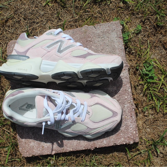 New Balance Women's Pastel Pink and Cream Sneakers - Picture 6 of 7